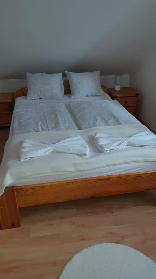 Rege Apartman Alsóörs Exteriér fotografie