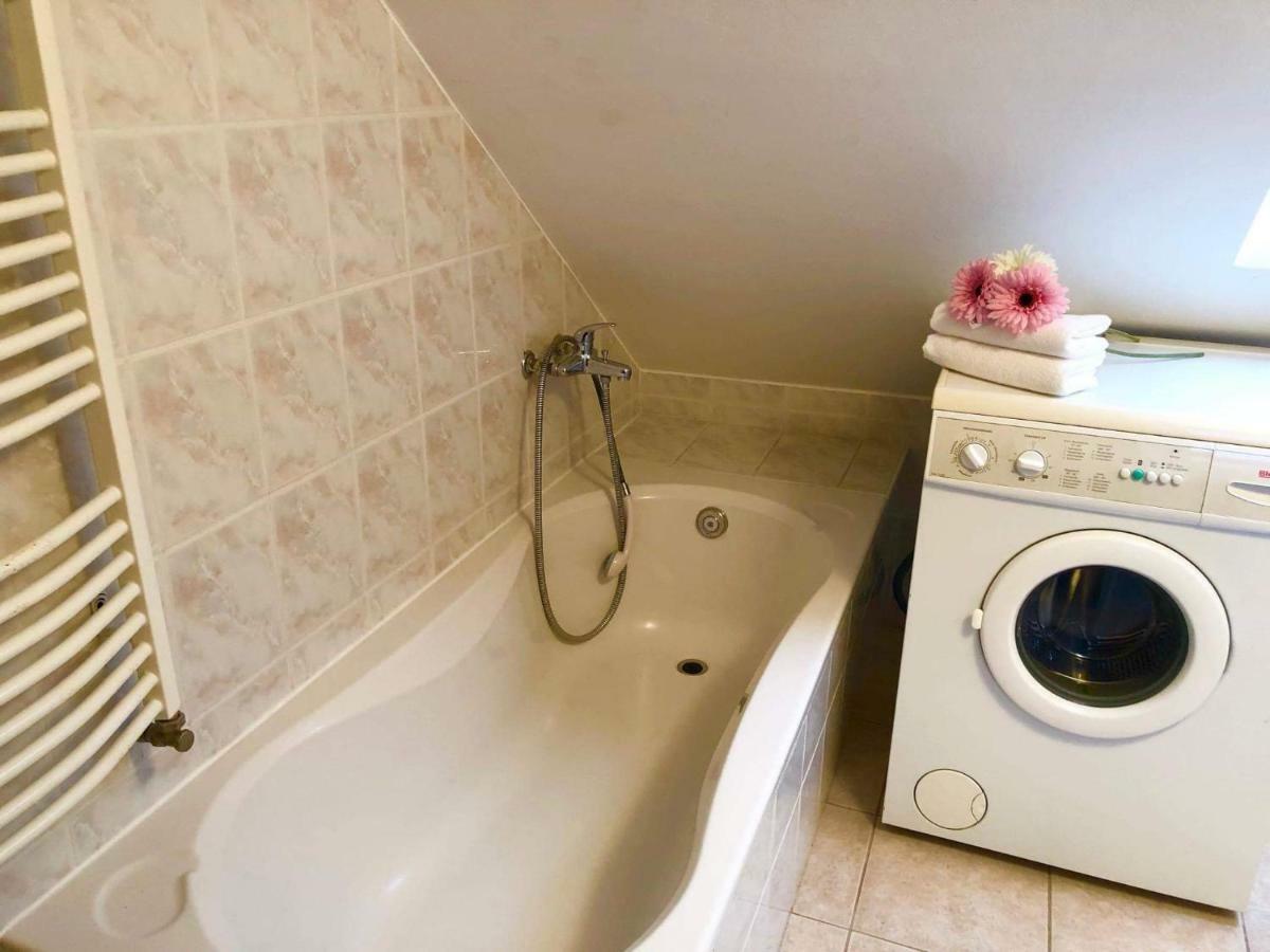 Rege Apartman Alsóörs Exteriér fotografie