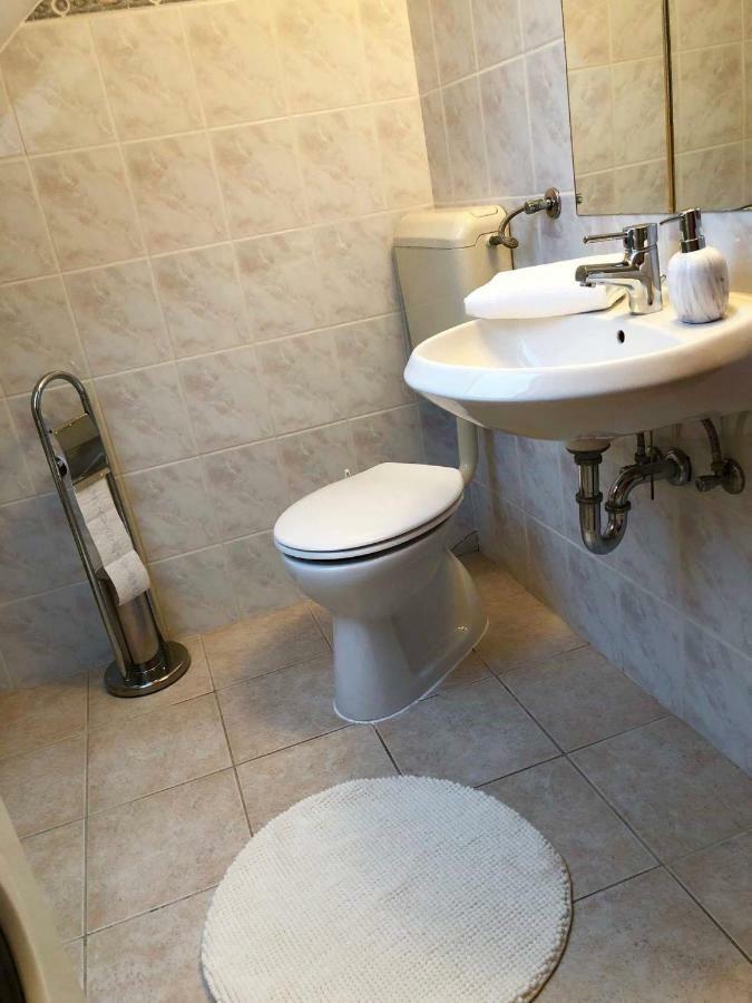 Rege Apartman Alsóörs Exteriér fotografie
